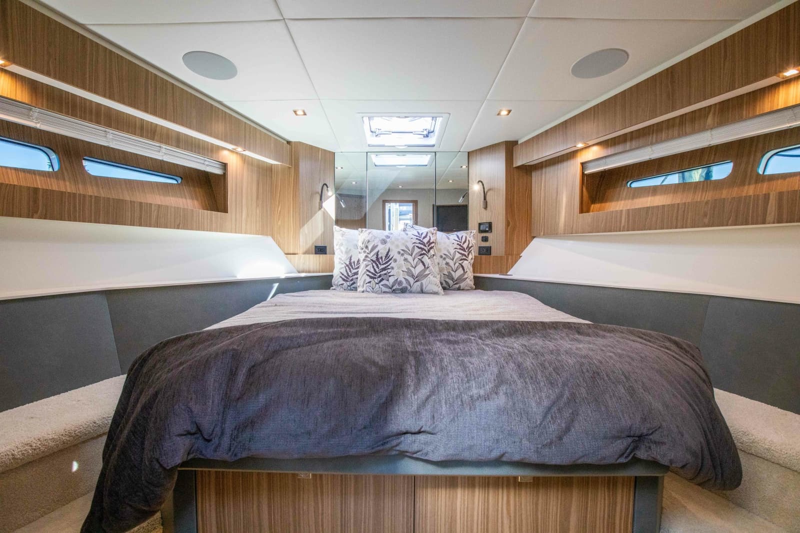 2024 Cruisers Yachts 50 Cantius - Photo 62