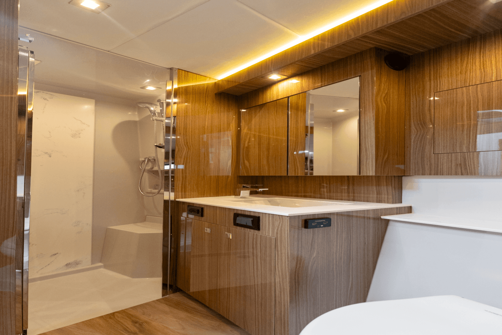2024 Cruisers Yachts 50 Cantius - Photo 71