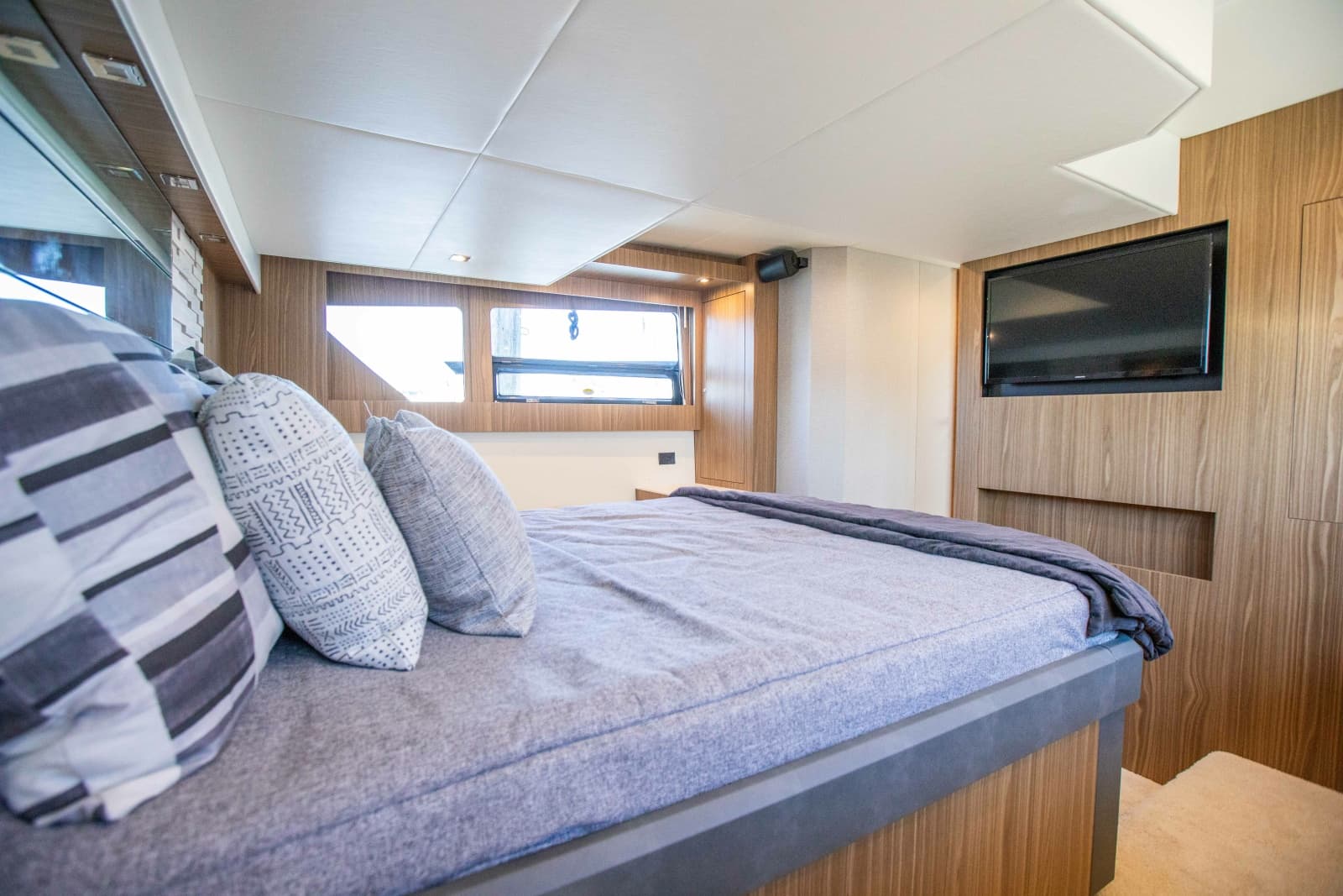 2024 Cruisers Yachts 50 Cantius - Photo 79