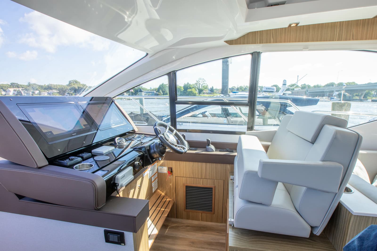 2024 Cruisers Yachts 50 Cantius - Photo 40