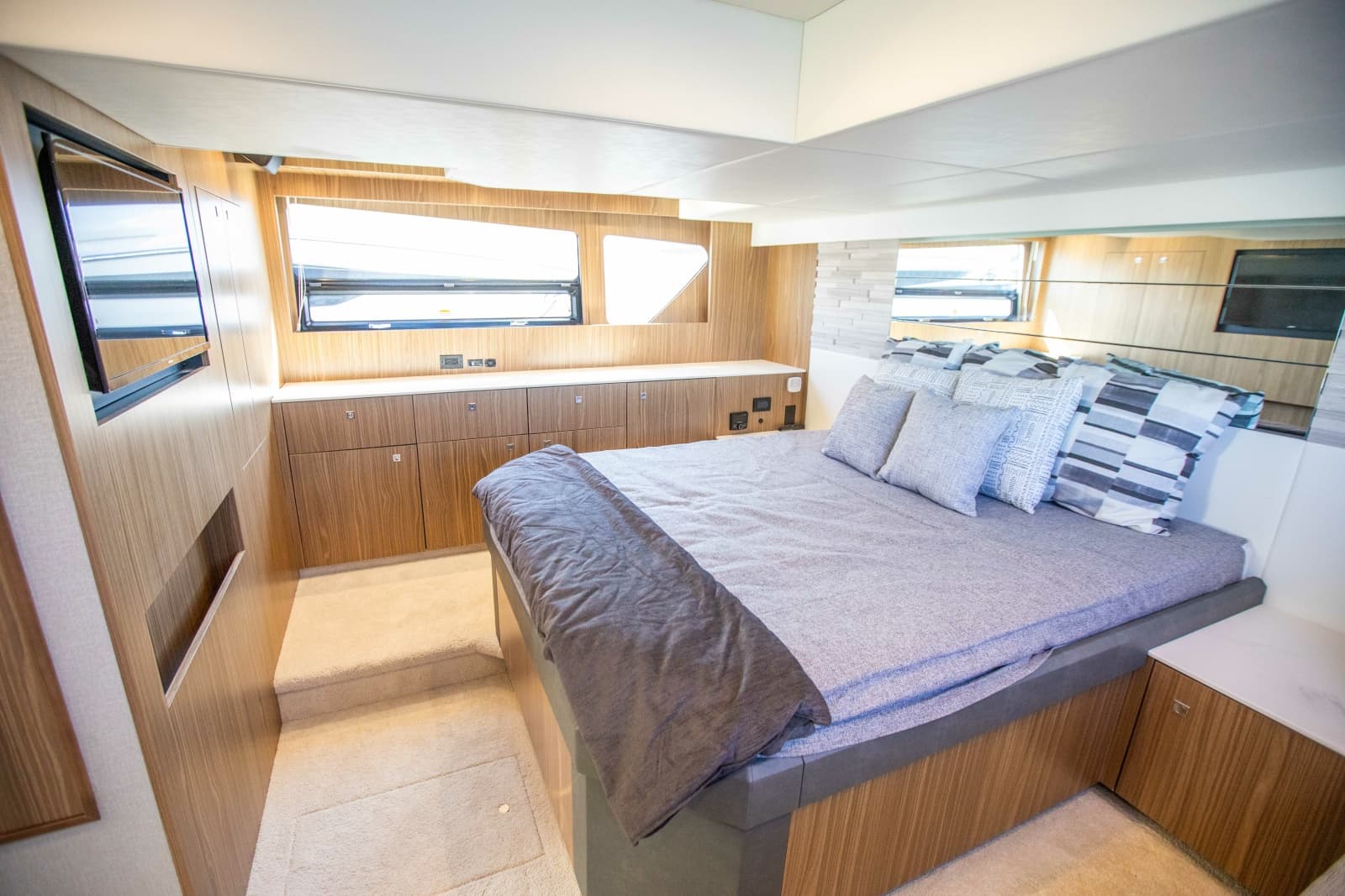 2024 Cruisers Yachts 50 Cantius - Photo 72