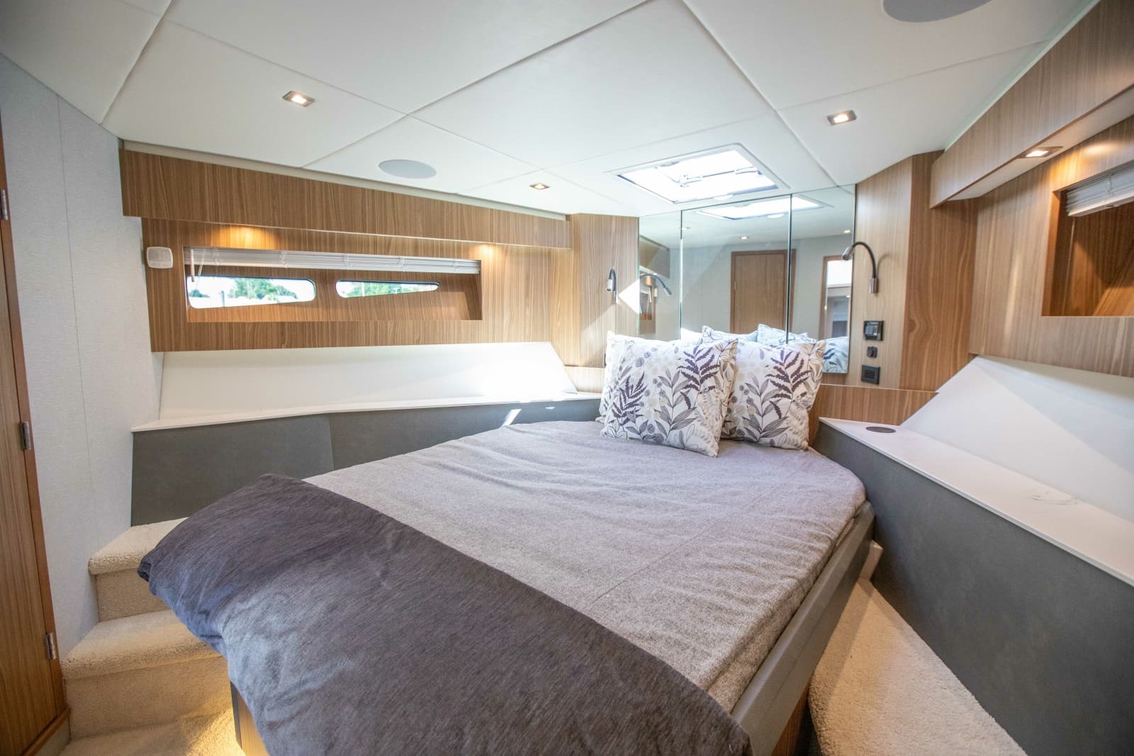 2024 Cruisers Yachts 50 Cantius - Photo 59