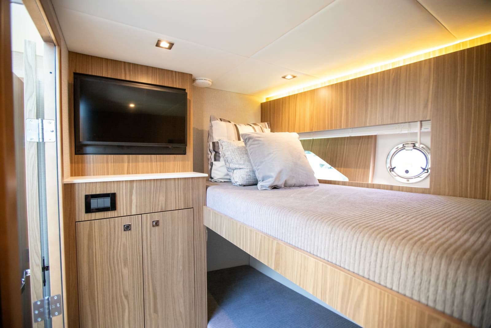 2024 Cruisers Yachts 50 Cantius - Photo 57