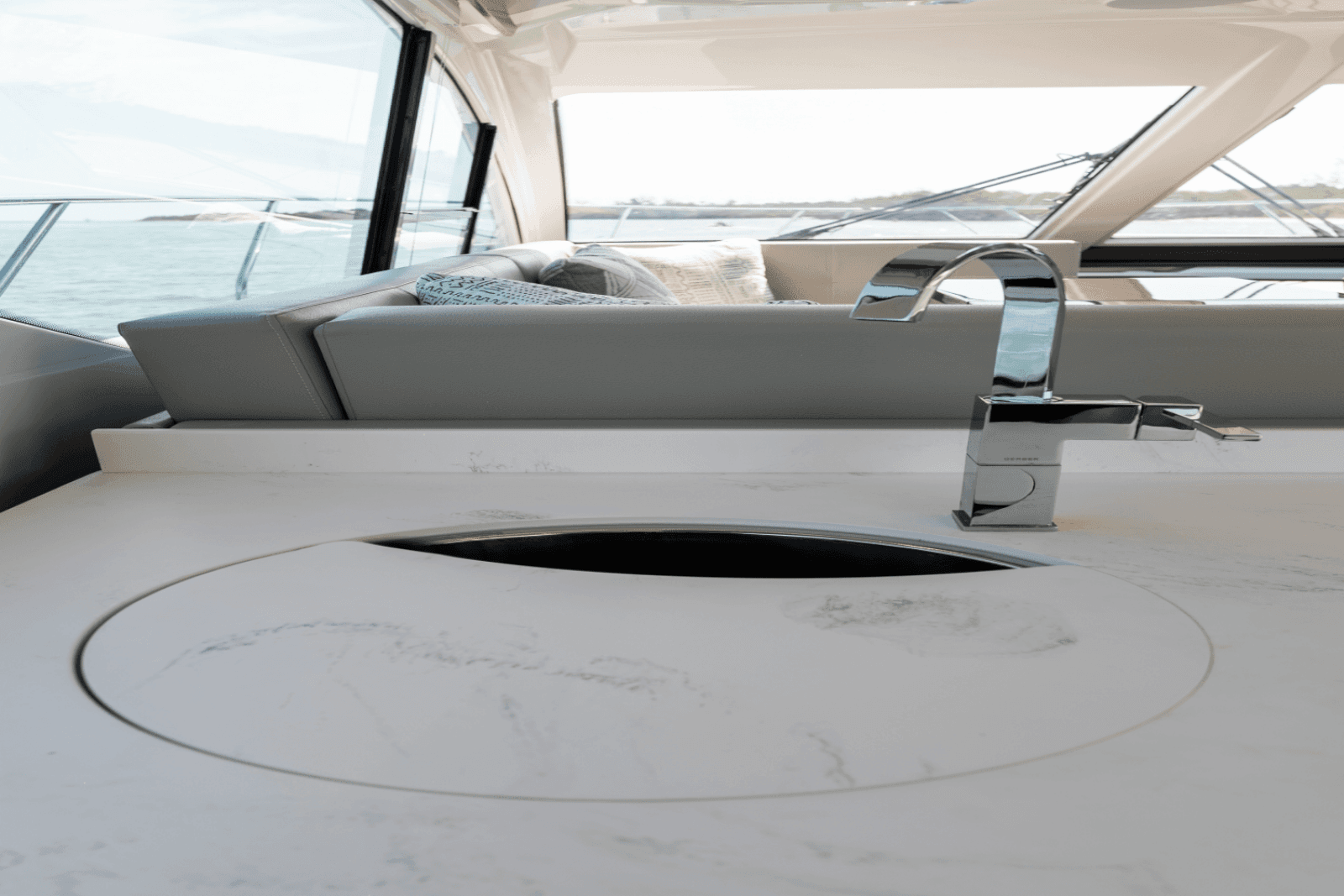 2024 Cruisers Yachts 50 Cantius - Photo 89