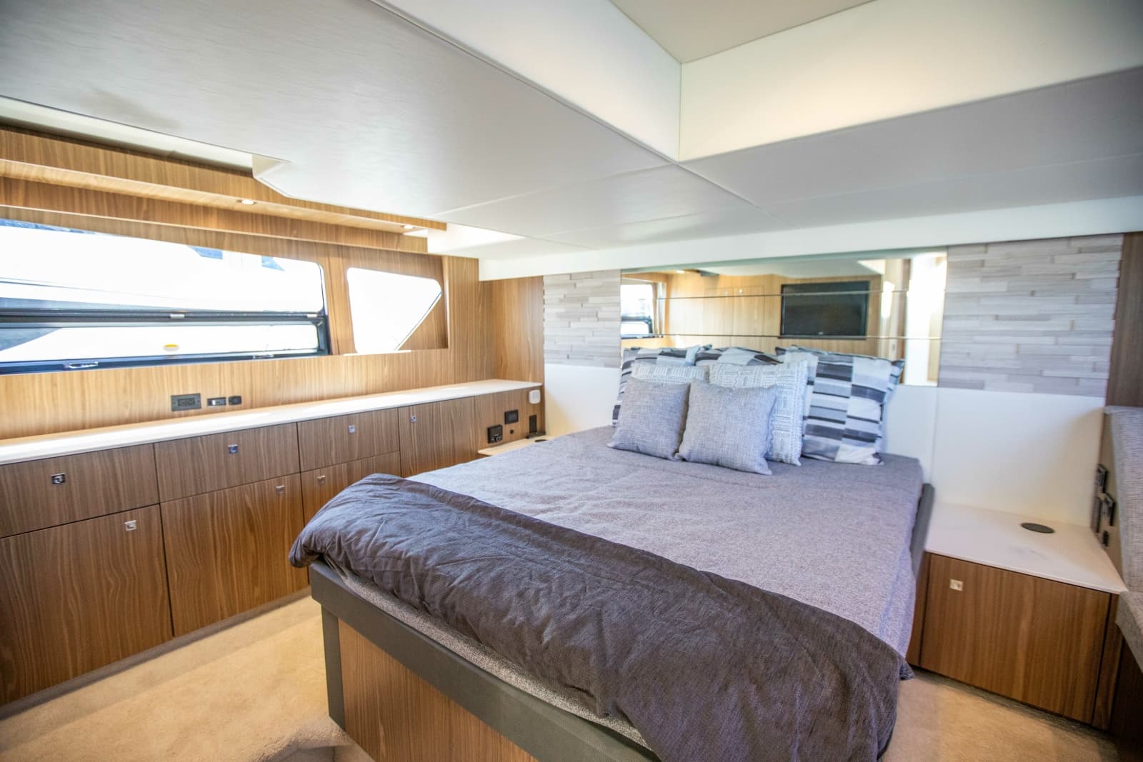 2024 Cruisers Yachts 50 Cantius - Photo 70