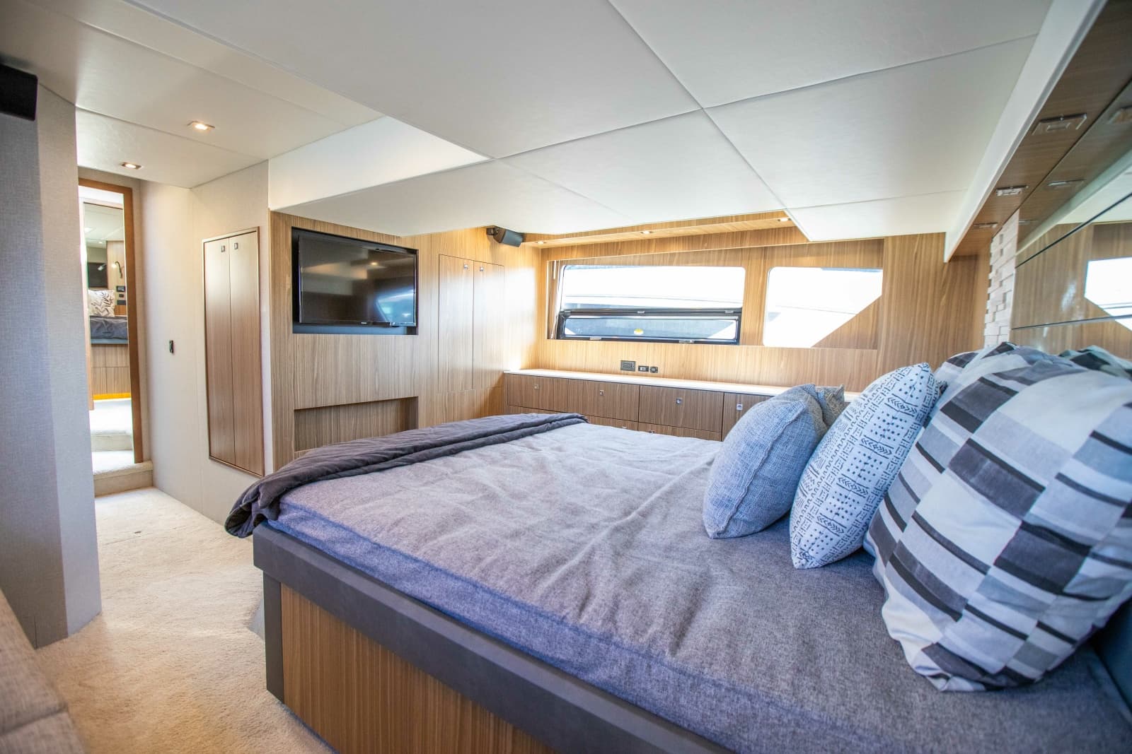2024 Cruisers Yachts 50 Cantius - Photo 76