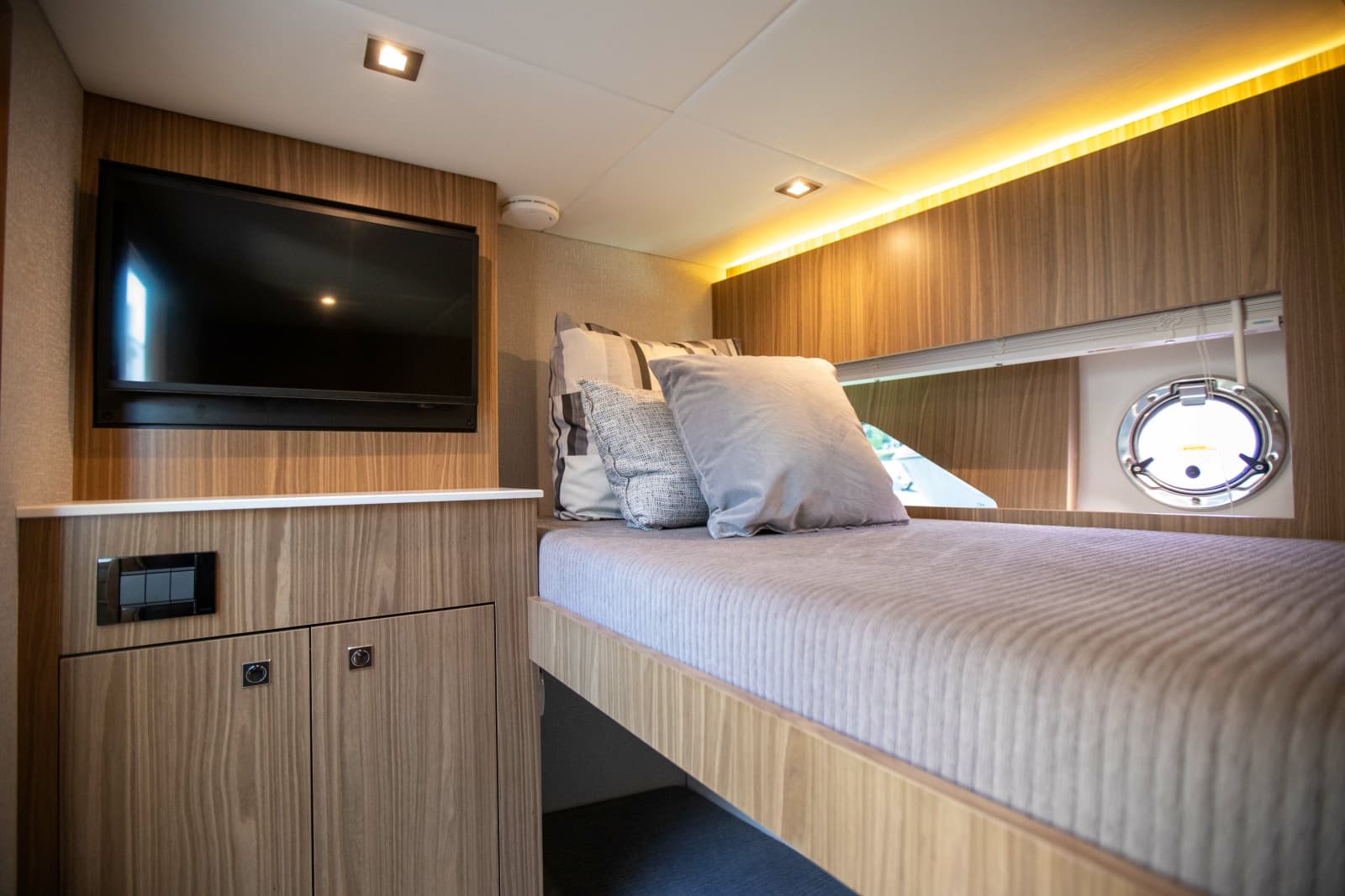 2024 Cruisers Yachts 50 Cantius - Photo 56