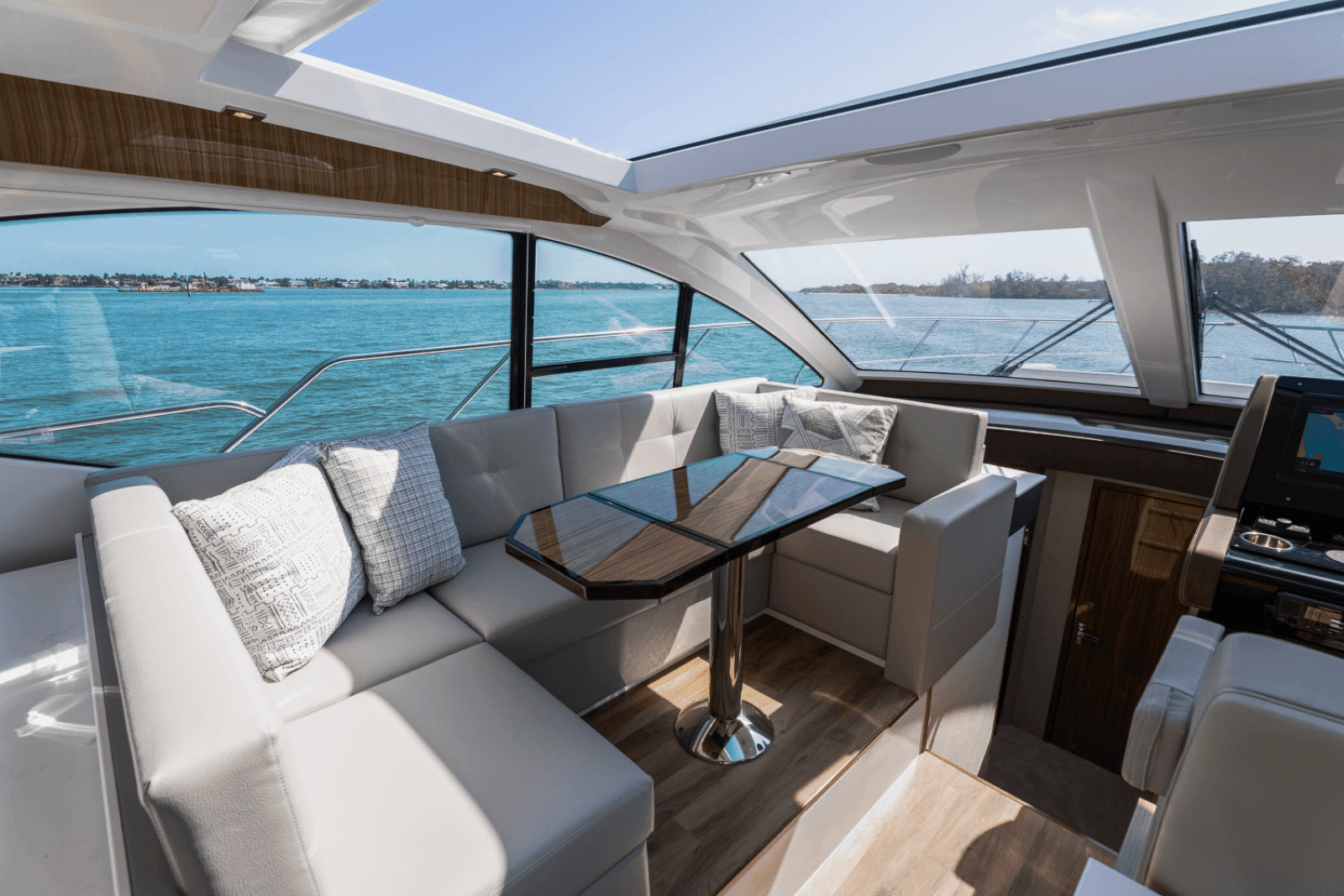 2024 Cruisers Yachts 50 Cantius - Photo 91