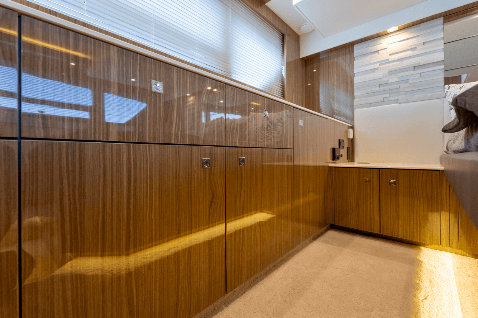 2024 Cruisers Yachts 50 Cantius - Photo 68
