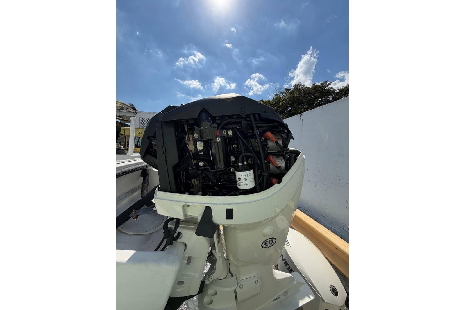 1997 Dusky 256 Center Console - Photo 13