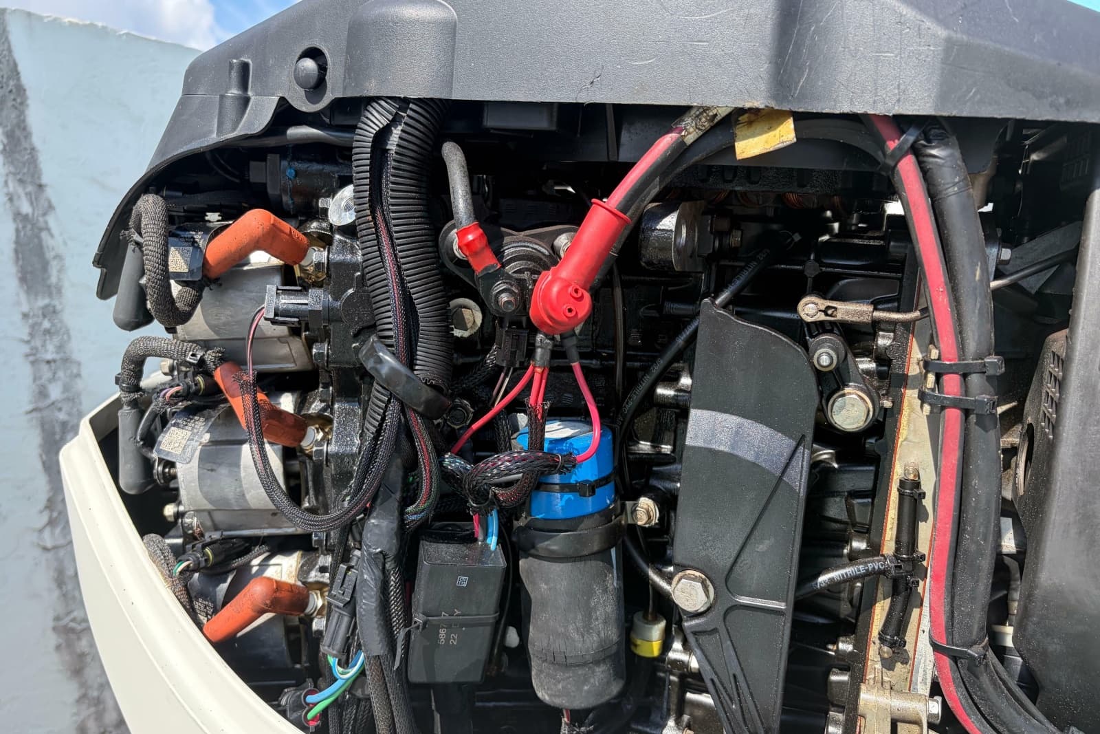 1997 Dusky 256 Center Console - Photo 15