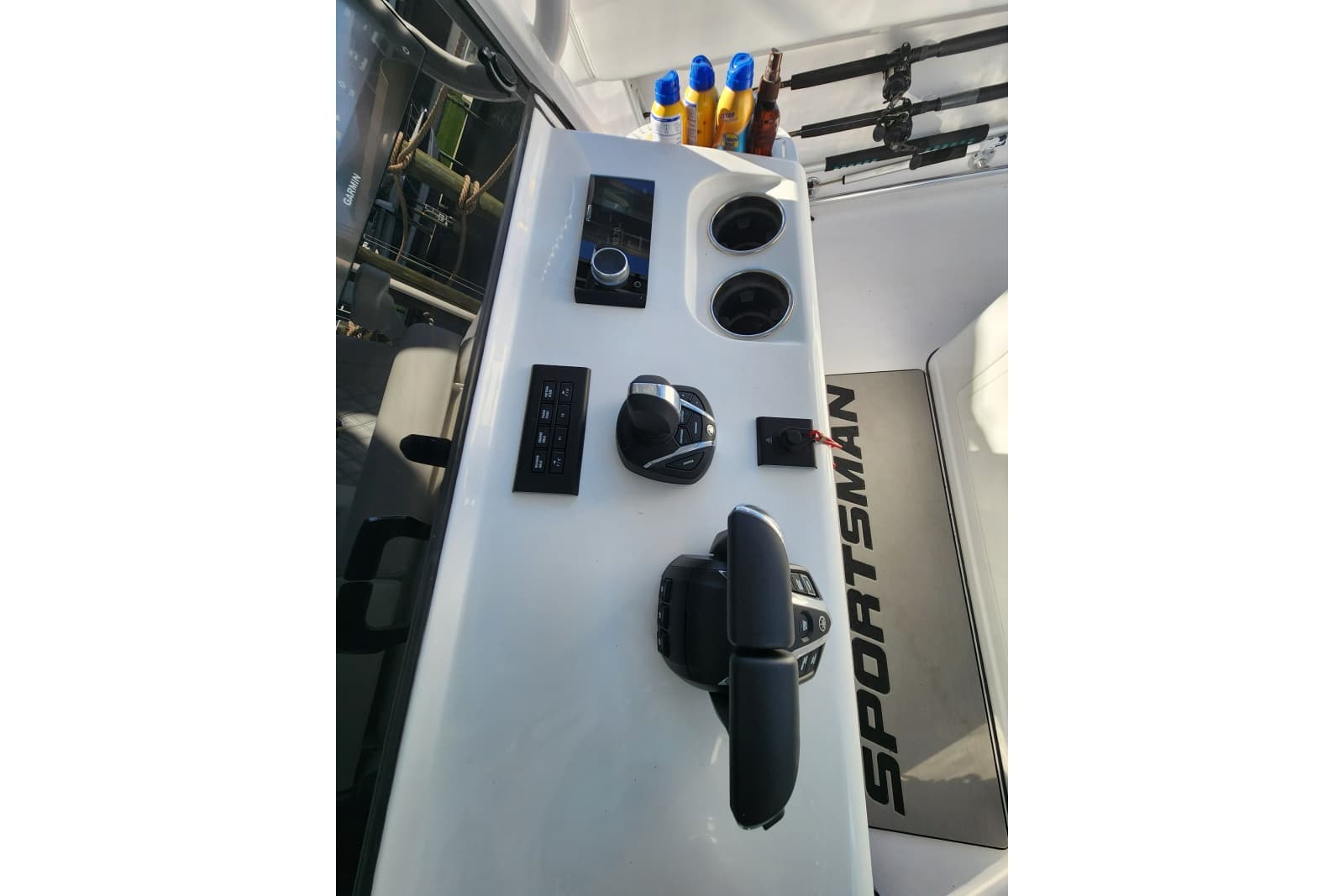 2025 Sportsman Open 322 Center Console - Photo 8