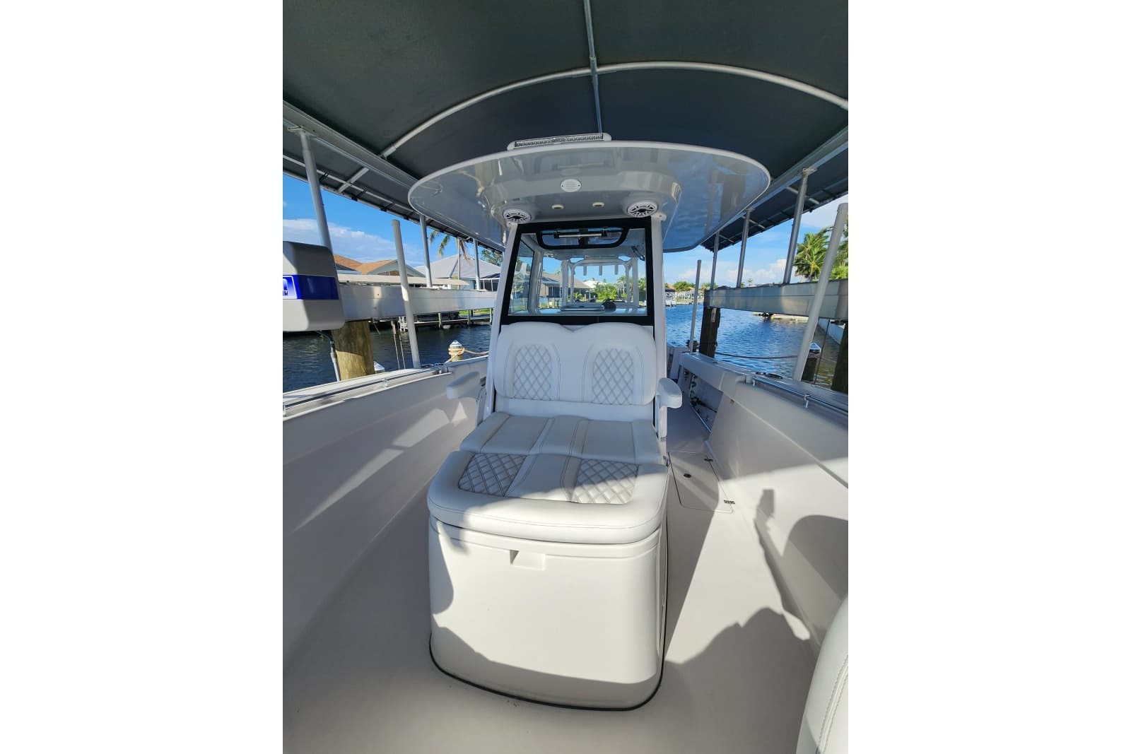 2025 Sportsman Open 322 Center Console - Photo 10