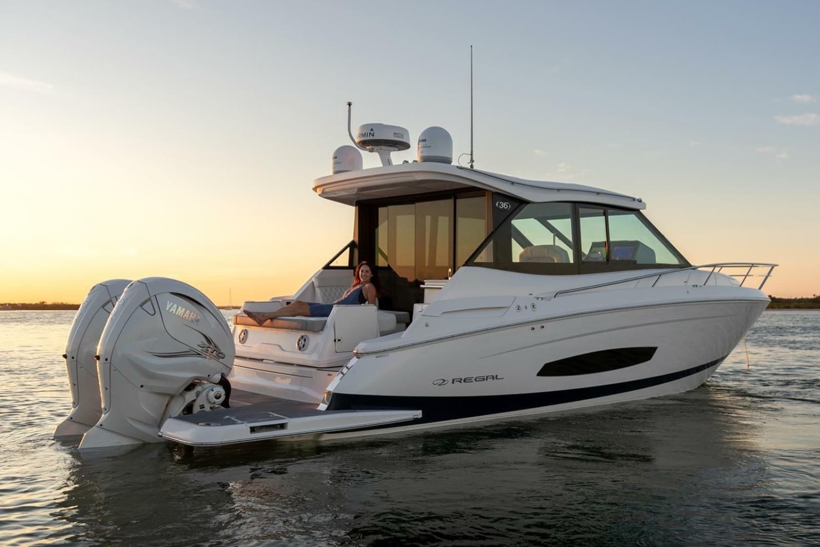 2023 Regal 36 XO - Photo 7