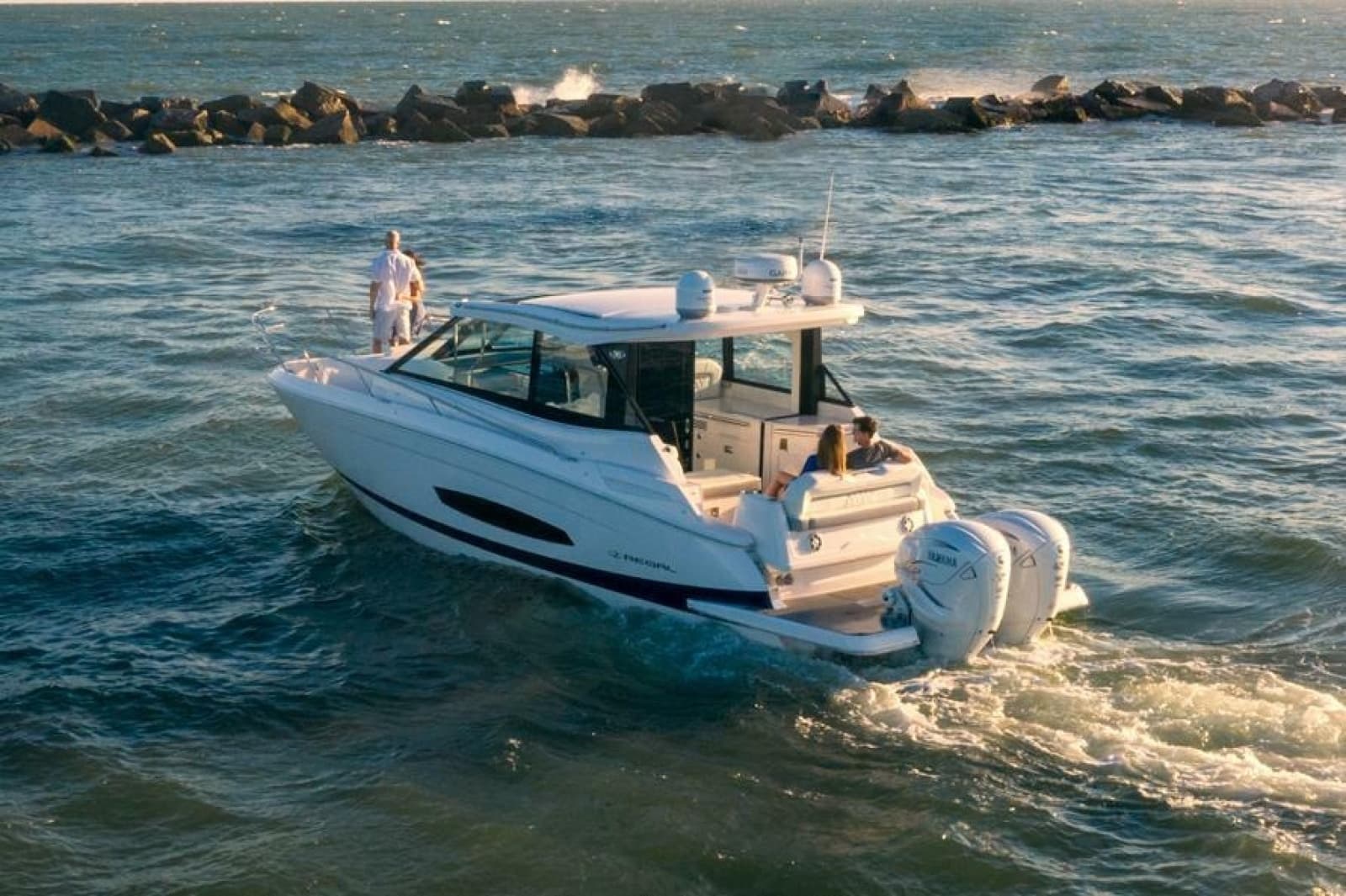 2023 Regal 36 XO - Photo 3