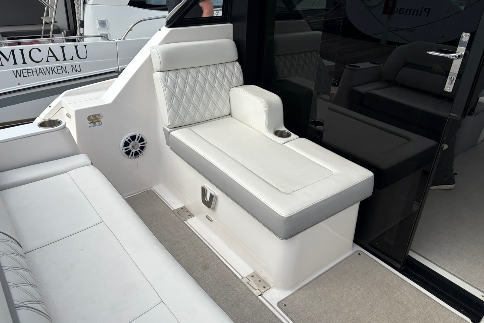 2023 Regal 36 XO - Photo 8