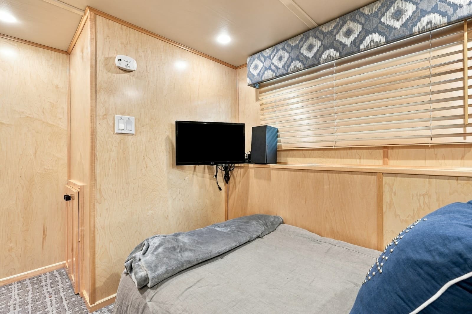 2023 Sumerset 18 x 77 LUX - Photo 44