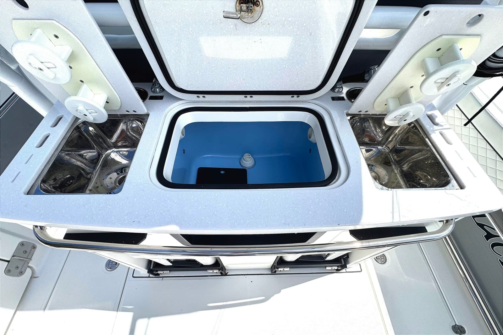 2021 Blackfin 332 CC - Photo 31