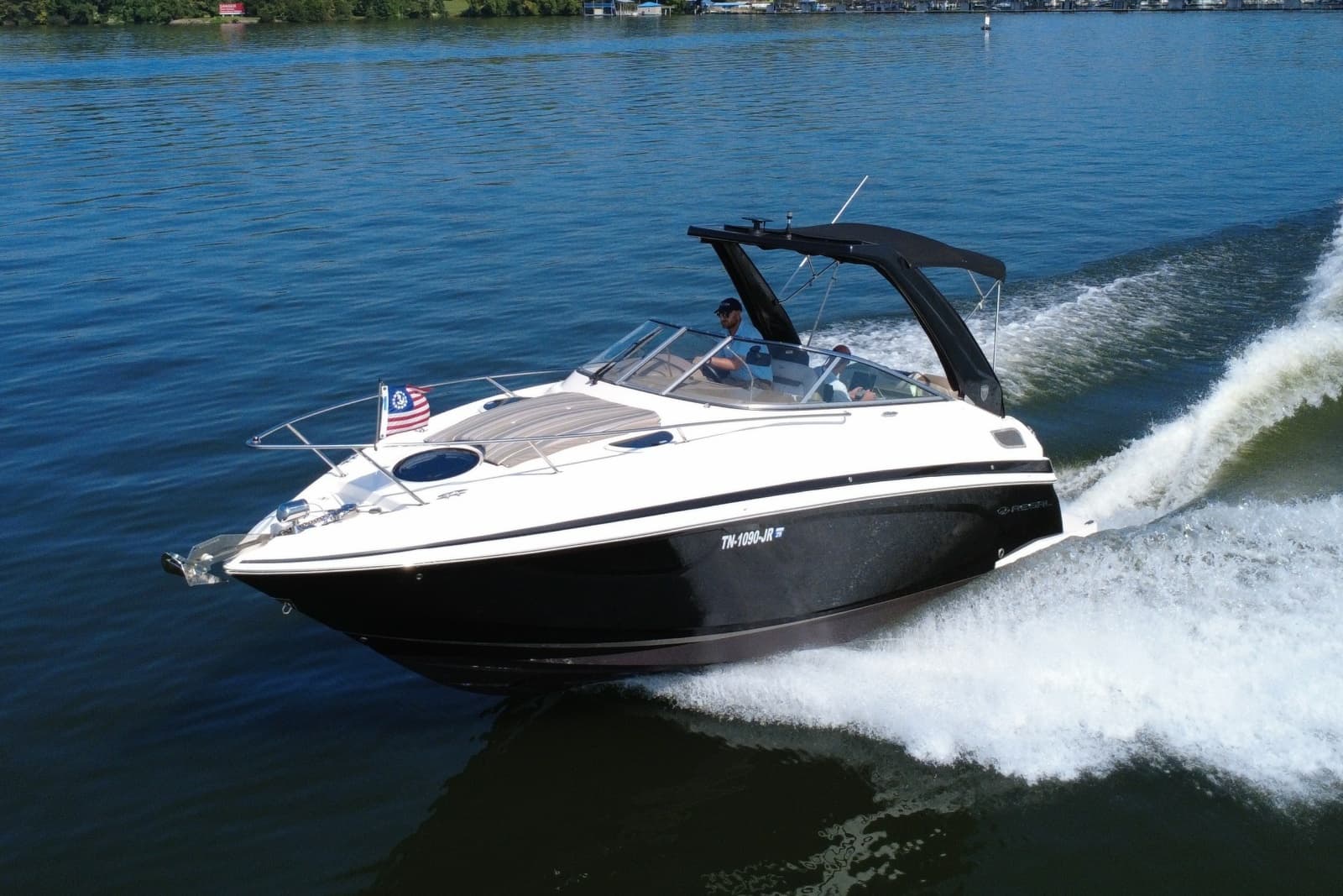 2018 Regal 28 Express - Photo 1