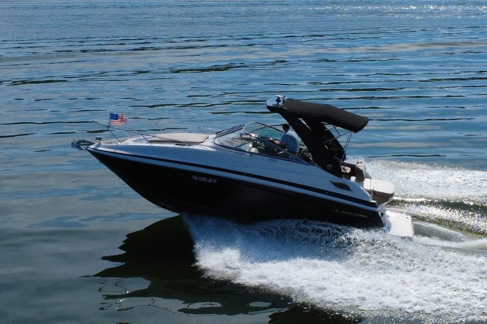 2018 Regal 28 Express - Photo 29