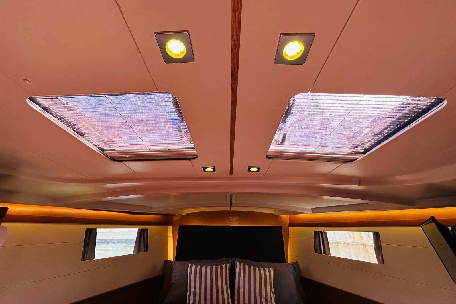 2014 Beneteau Oceanis 48 - Photo 6
