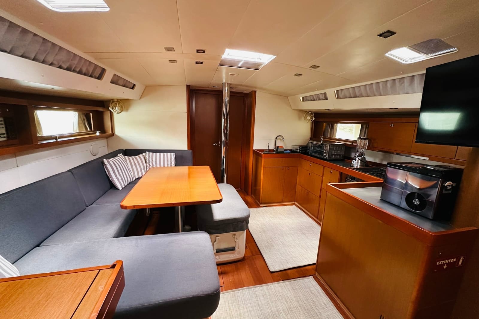 2014 Beneteau Oceanis 48 - Photo 20