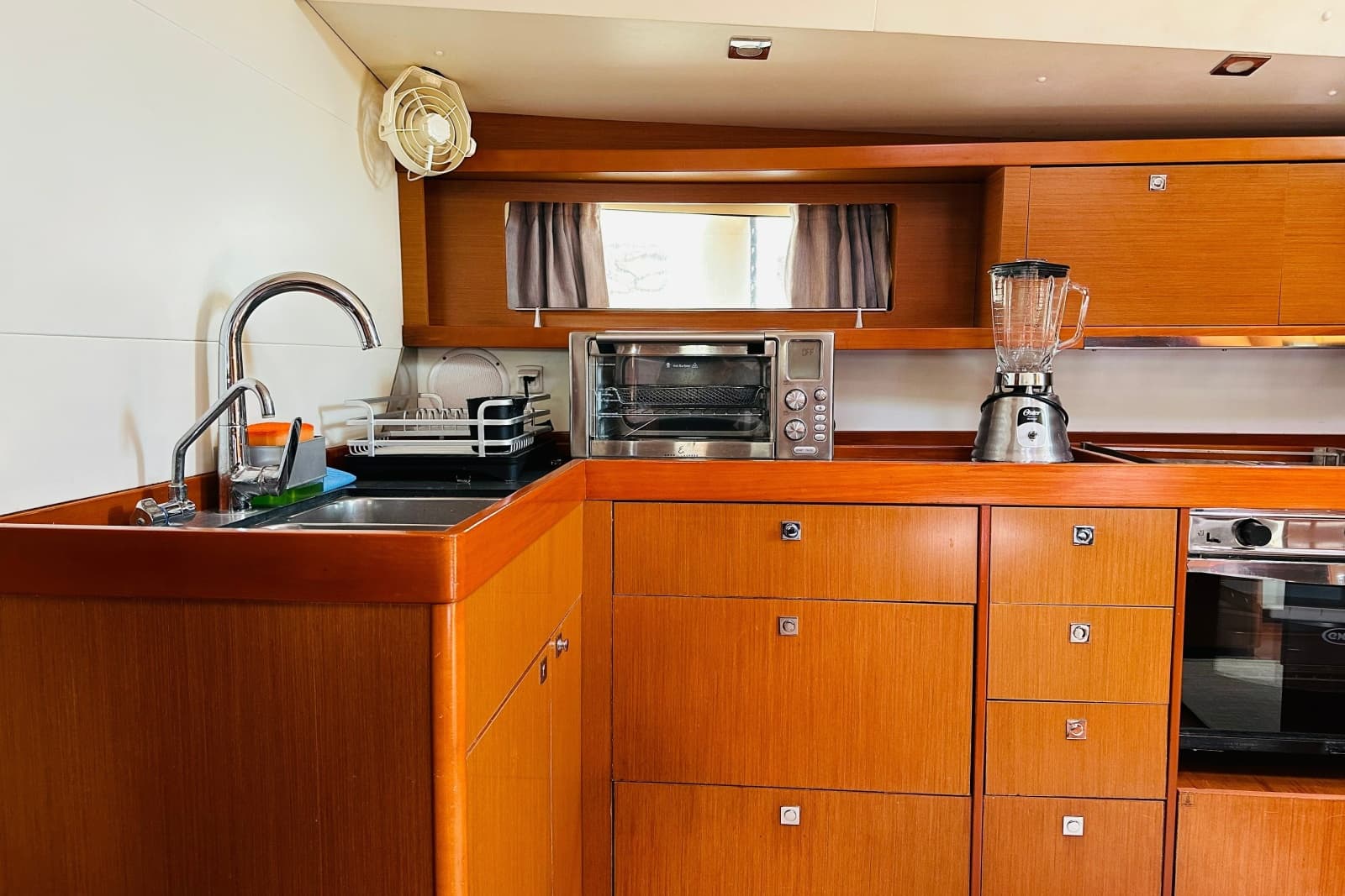 2014 Beneteau Oceanis 48 - Photo 25