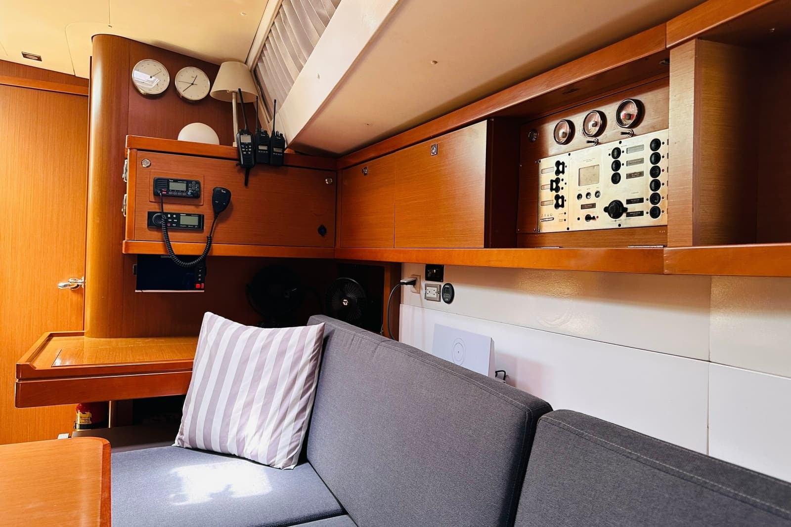2014 Beneteau Oceanis 48 - Photo 32