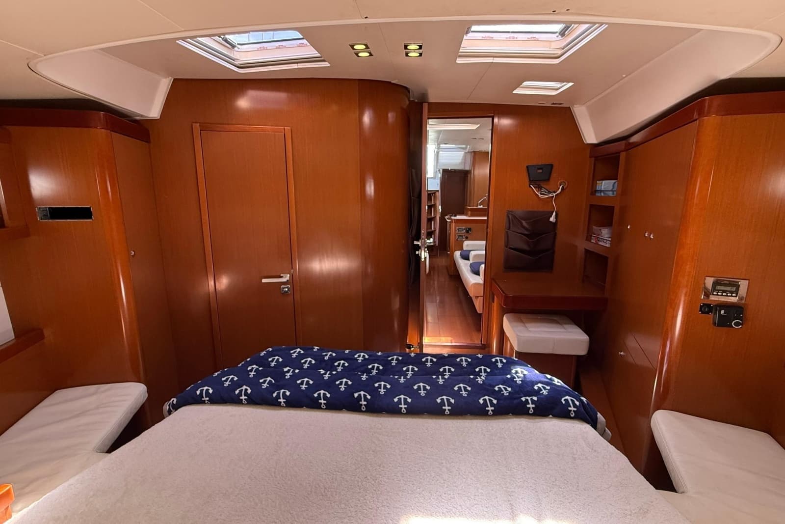 2013 Beneteau Oceanis 58 - Photo 9