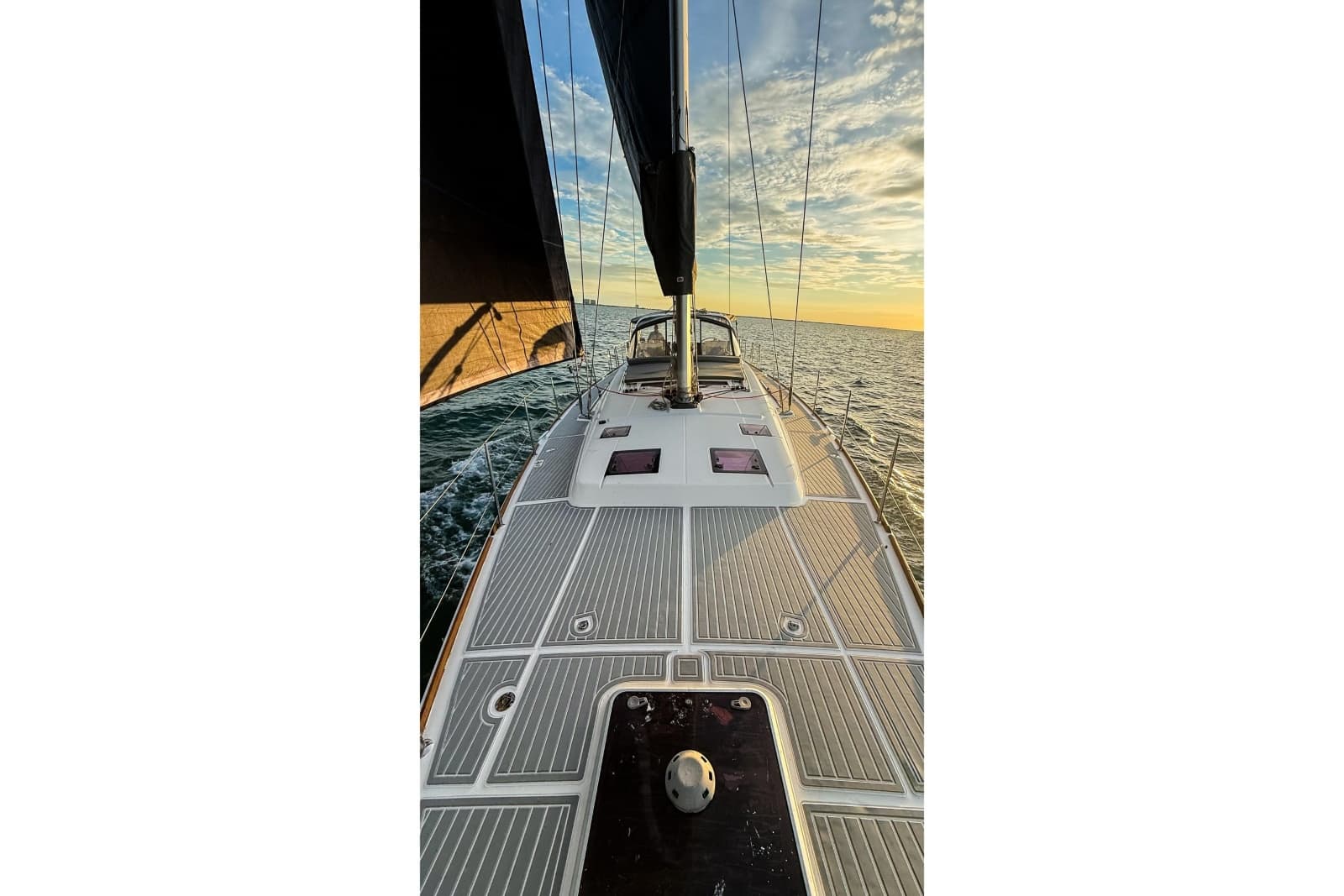 2013 Beneteau Oceanis 58 - Photo 14