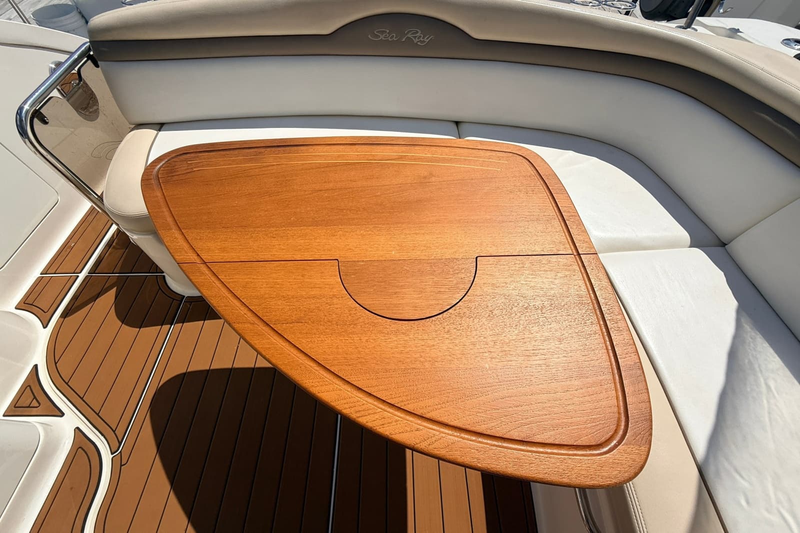 2013 Sea Ray Sundancer 370 - Photo 8