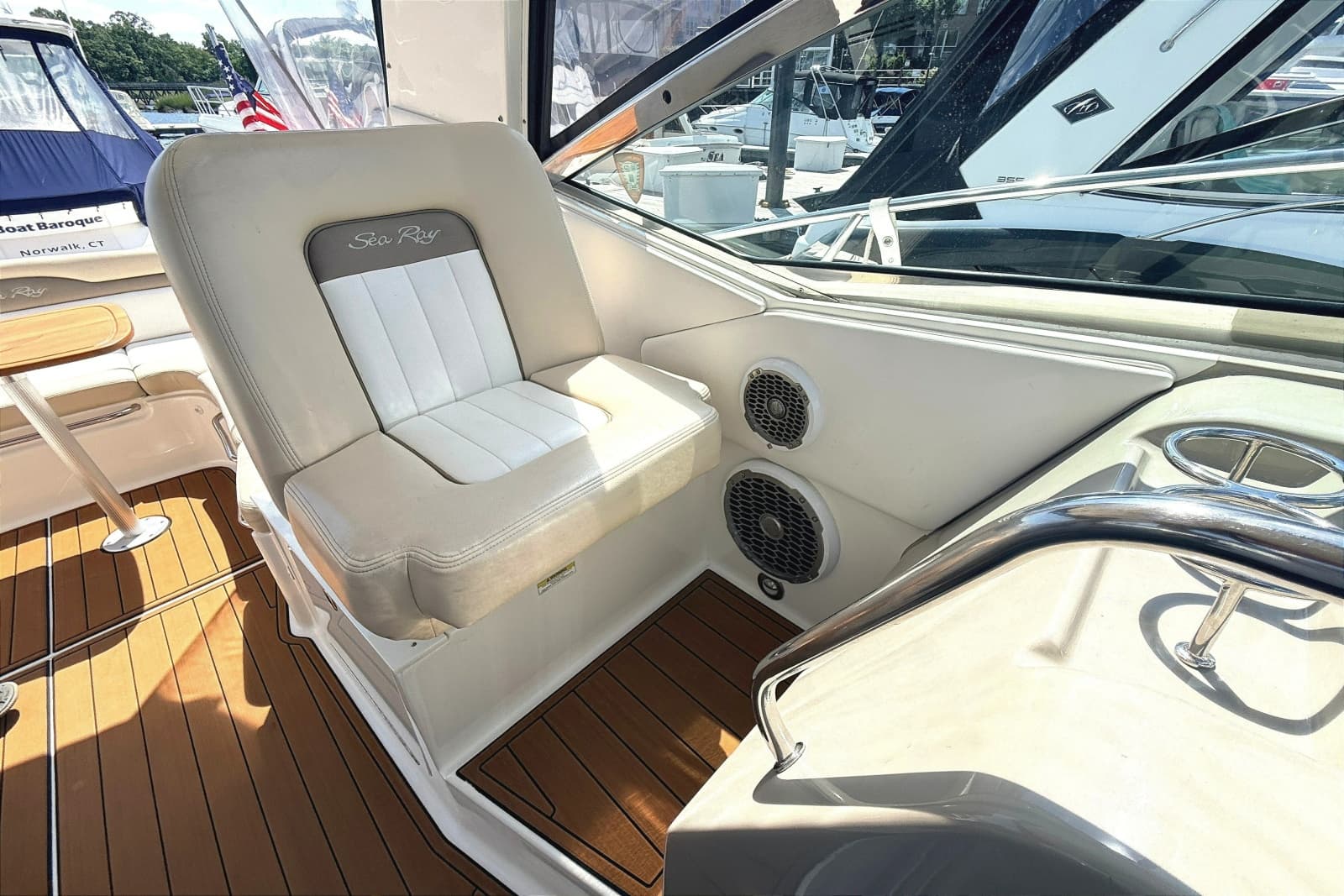 2013 Sea Ray Sundancer 370 - Photo 13