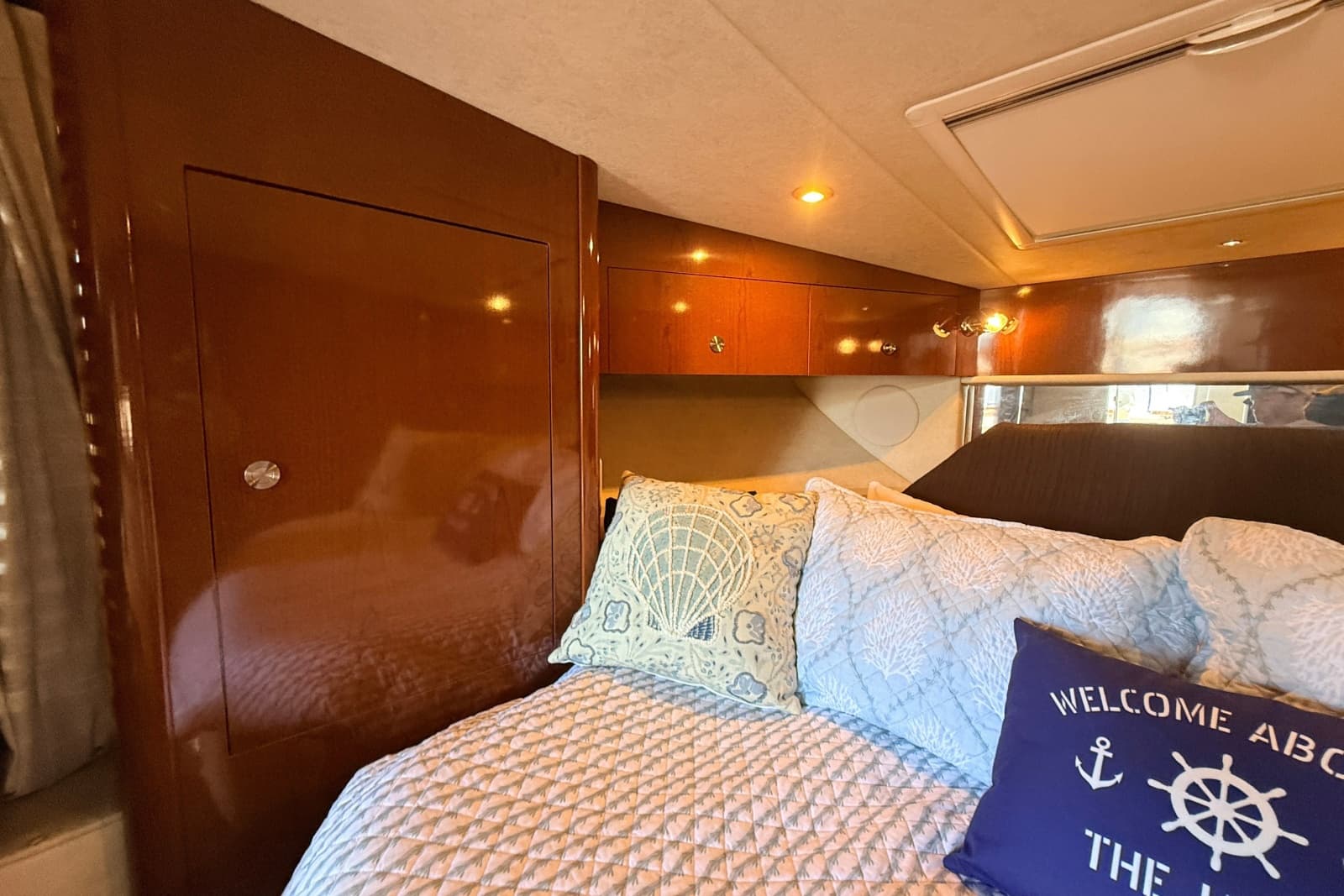 2013 Sea Ray Sundancer 370 - Photo 31