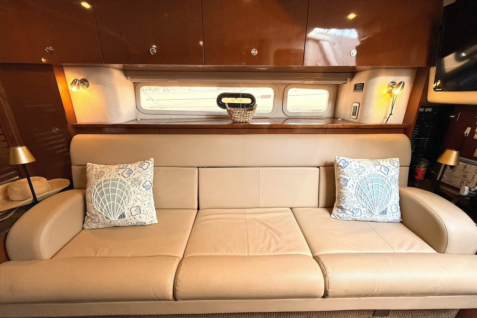 2013 Sea Ray Sundancer 370 - Photo 21