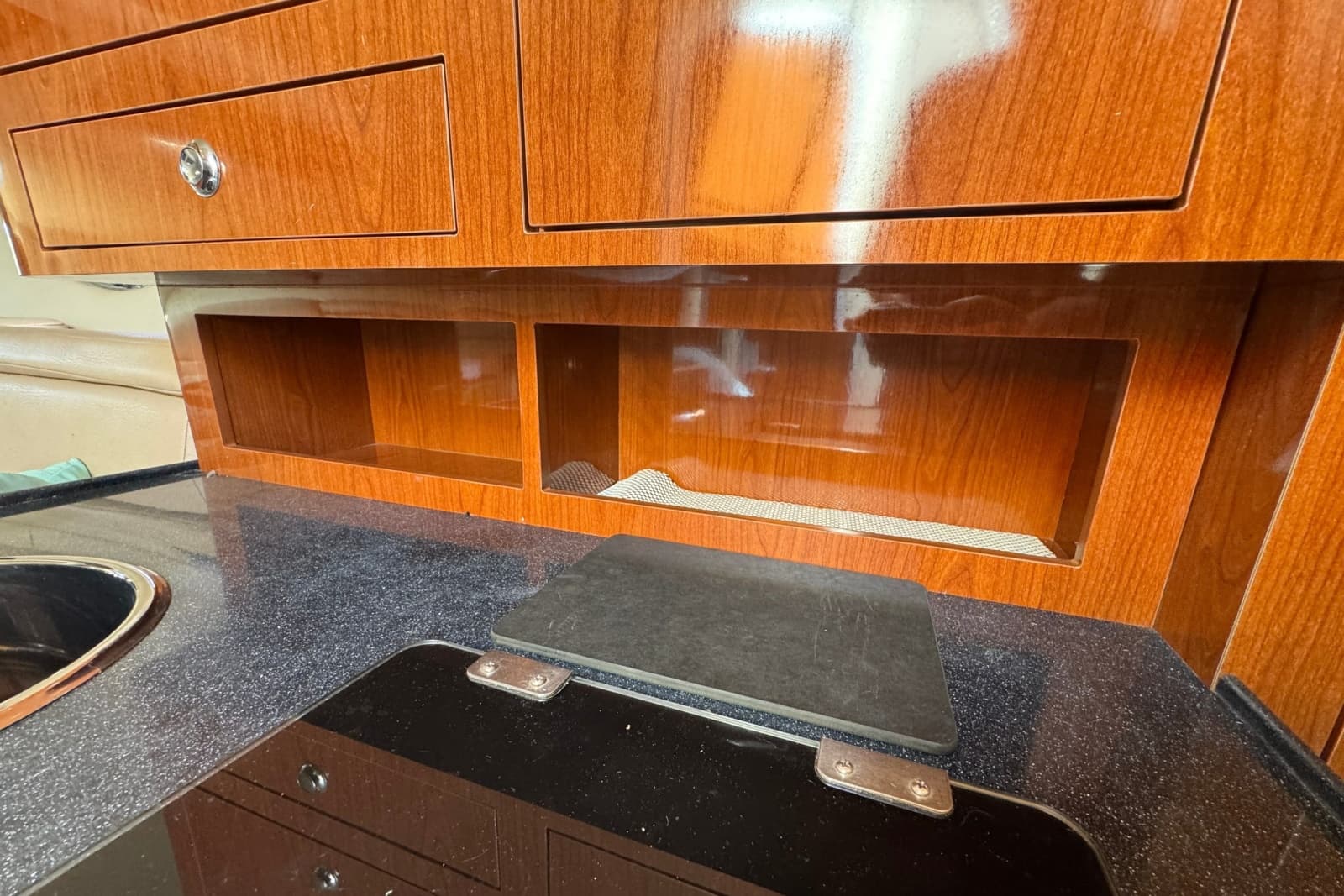 2010 Regal 2860 Window Express - Photo 31