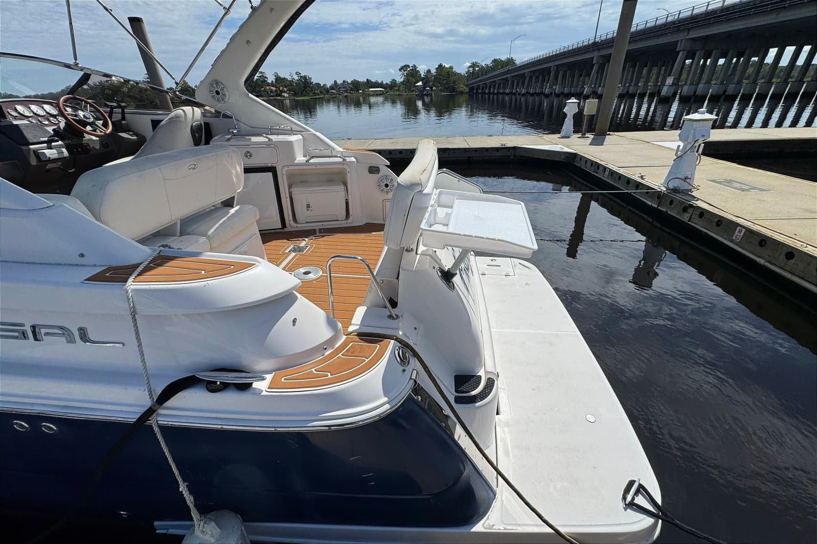 2010 Regal 2860 Window Express - Photo 24