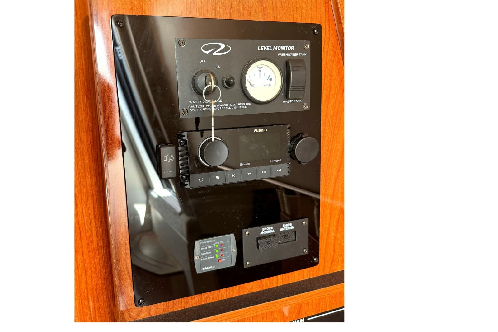 2010 Regal 2860 Window Express - Photo 34