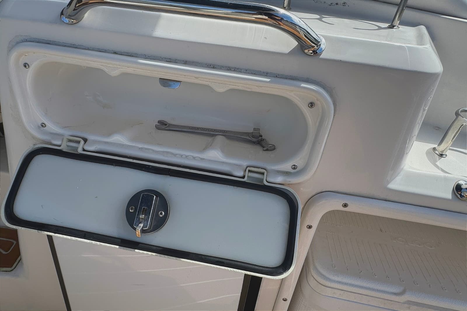 2010 Regal 2860 Window Express - Photo 14