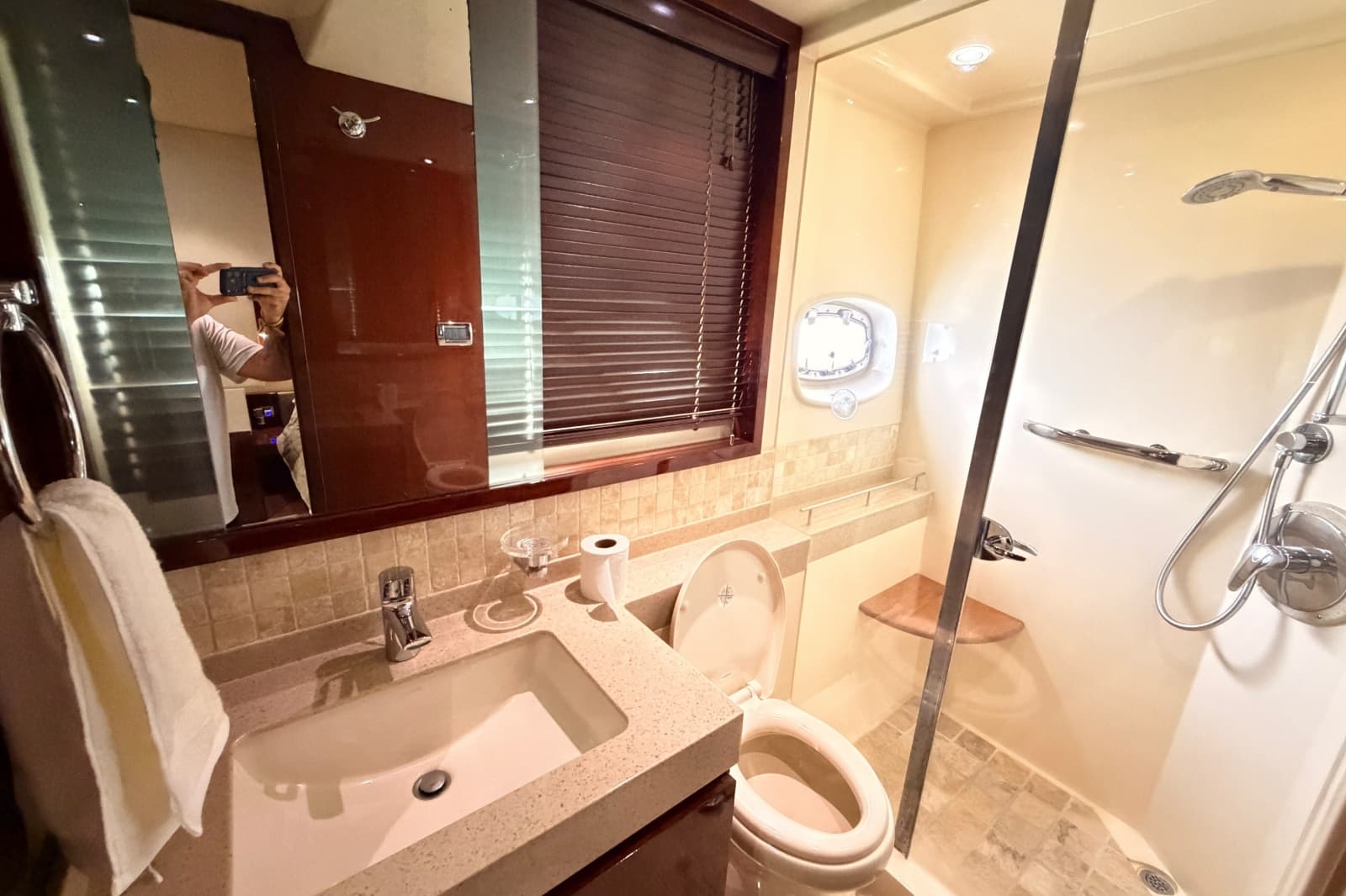 2010 Sea Ray Sundancer 540 - Photo 9
