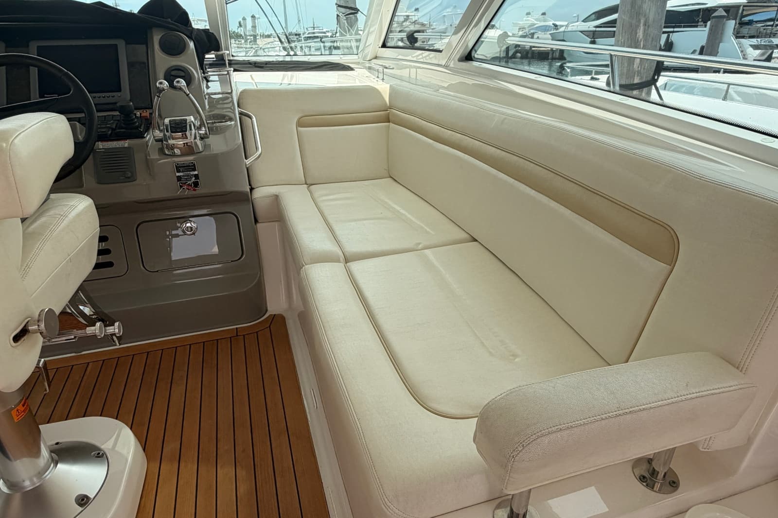 2010 Sea Ray Sundancer 540 - Photo 21