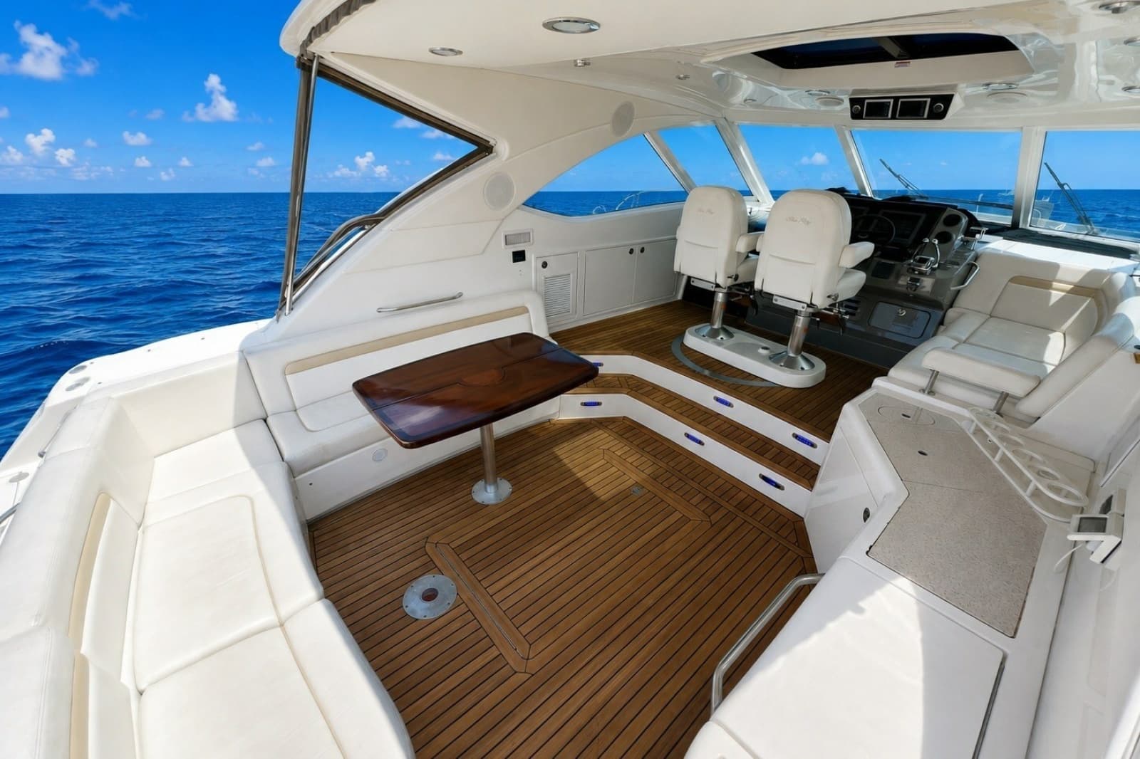 2010 Sea Ray Sundancer 540 - Photo 3