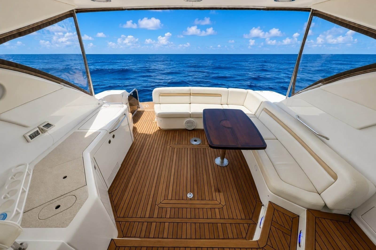 2010 Sea Ray Sundancer 540 - Photo 2