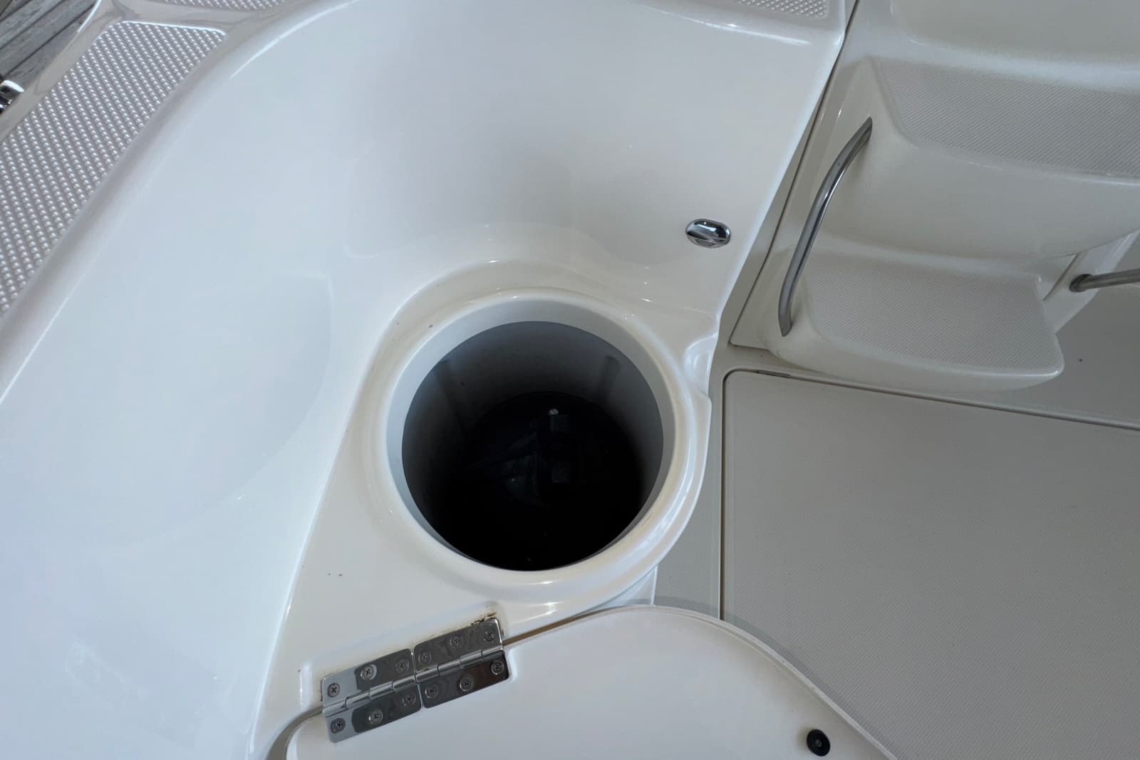 2008 Meridian 411 Sedan - Photo 34