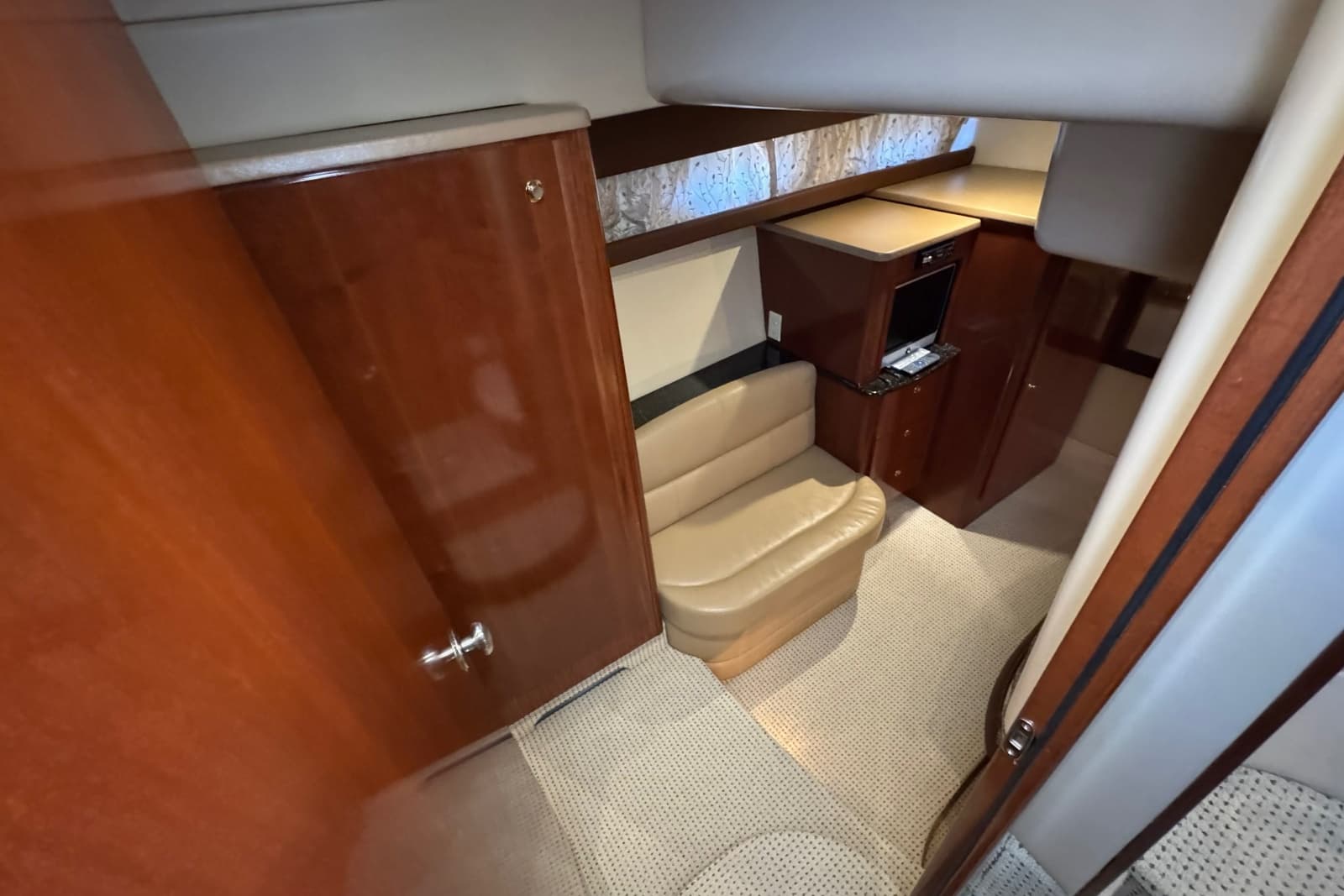 2008 Meridian 411 Sedan - Photo 89