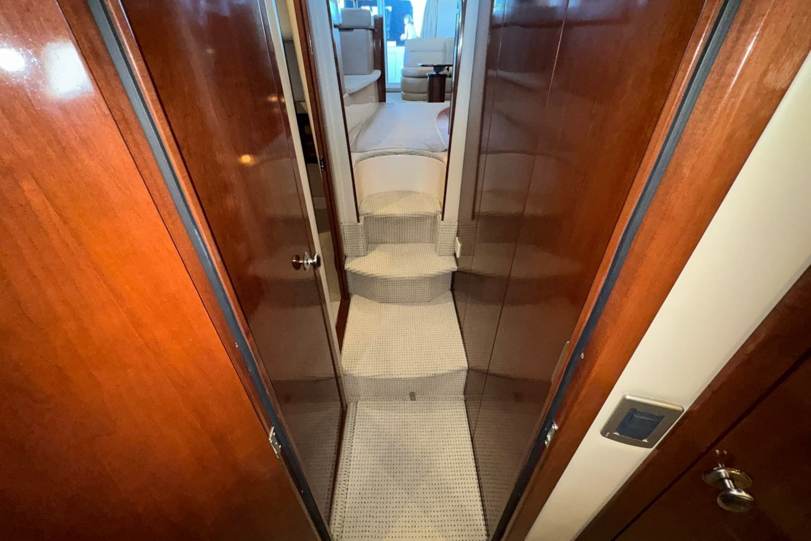 2008 Meridian 411 Sedan - Photo 109