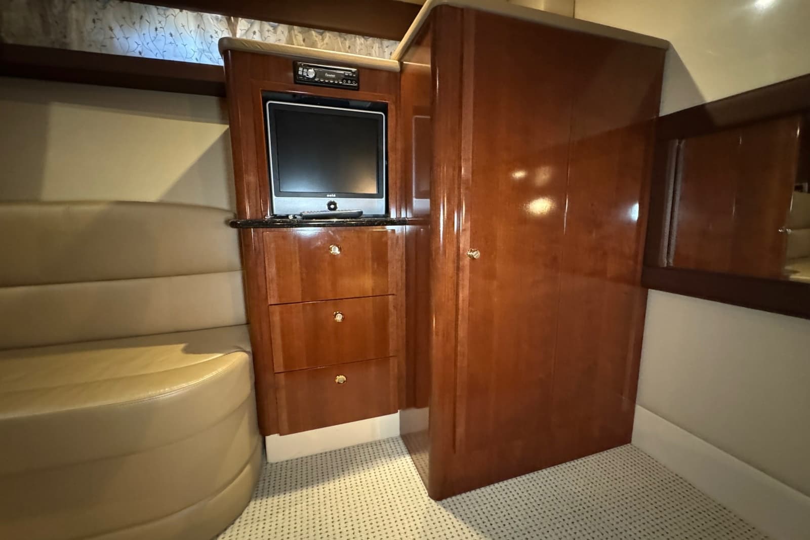 2008 Meridian 411 Sedan - Photo 93
