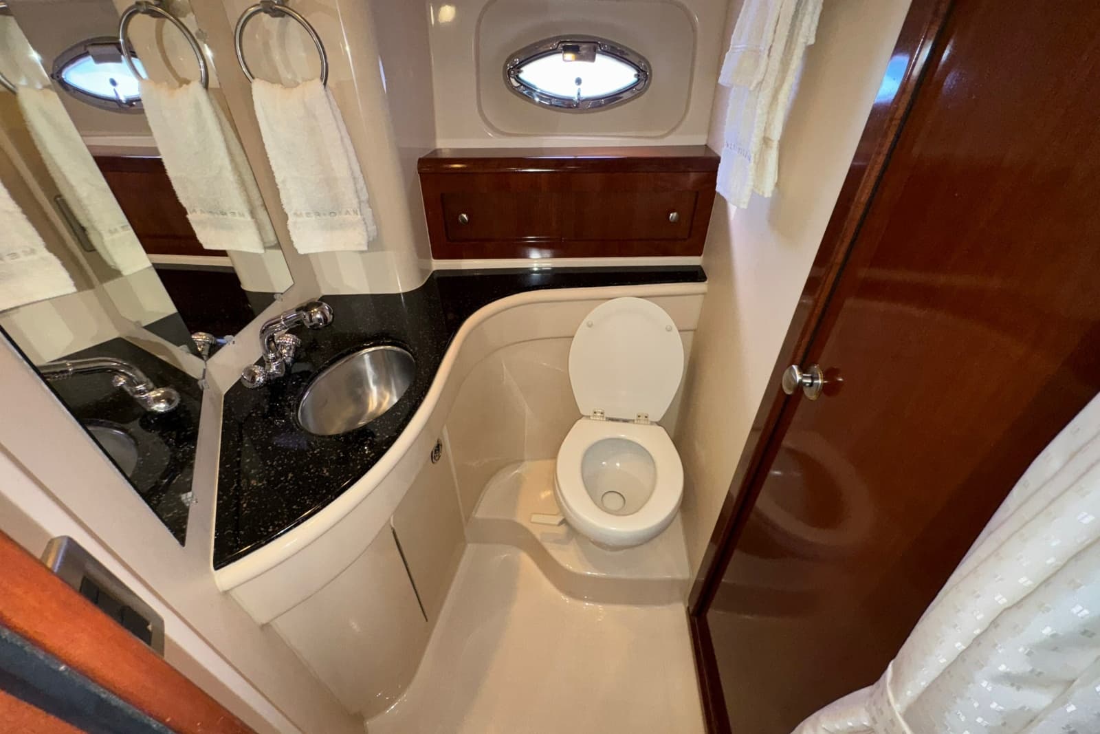 2008 Meridian 411 Sedan - Photo 99