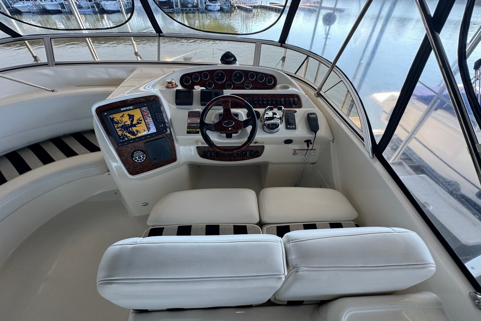 2008 Meridian 411 Sedan - Photo 55
