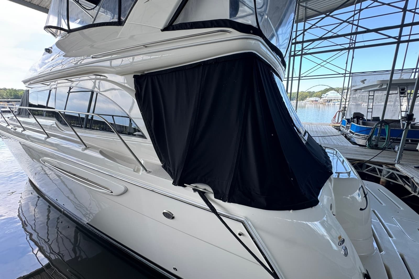 2008 Meridian 411 Sedan - Photo 22