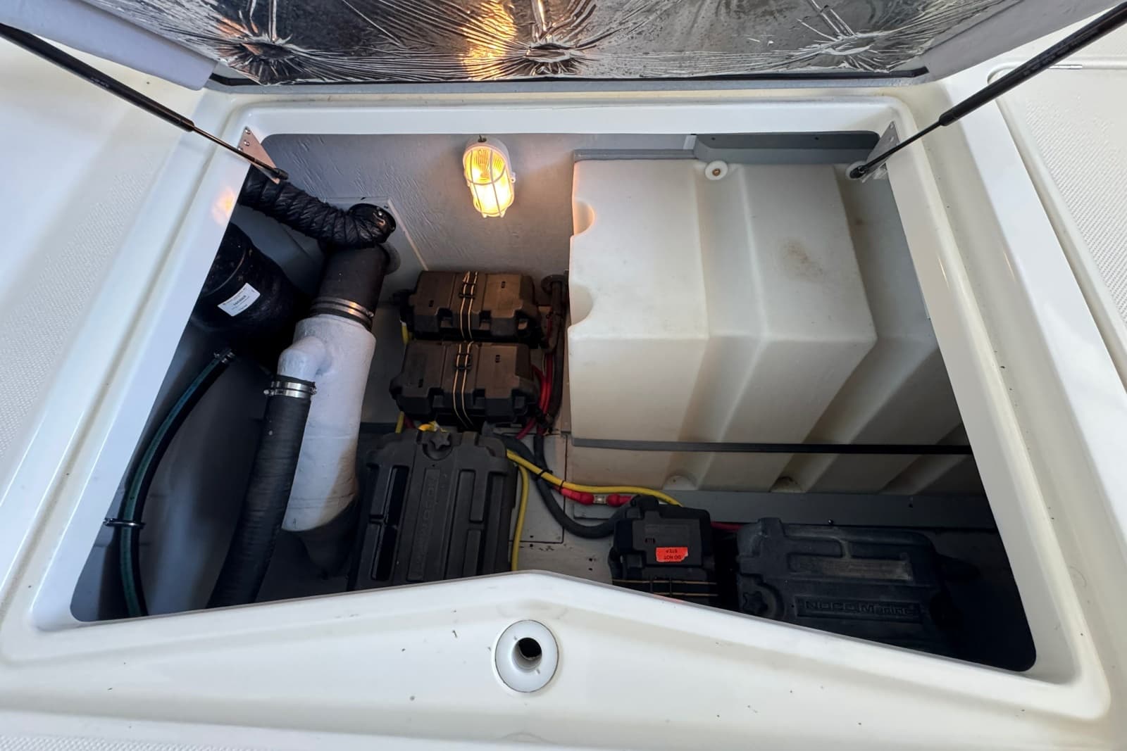 2008 Meridian 411 Sedan - Photo 31